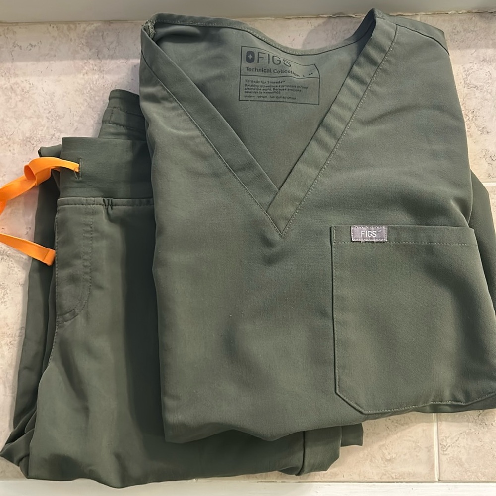 Figs Moss green set